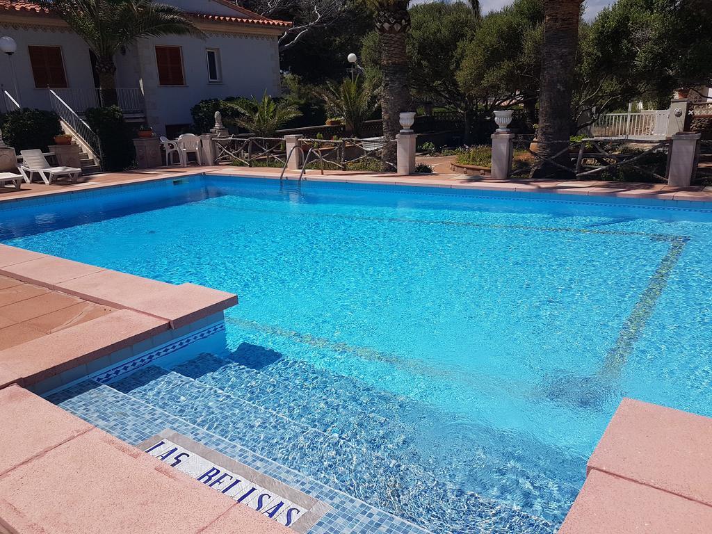 Las Belisas Arenal d'en Castell Bagian luar foto